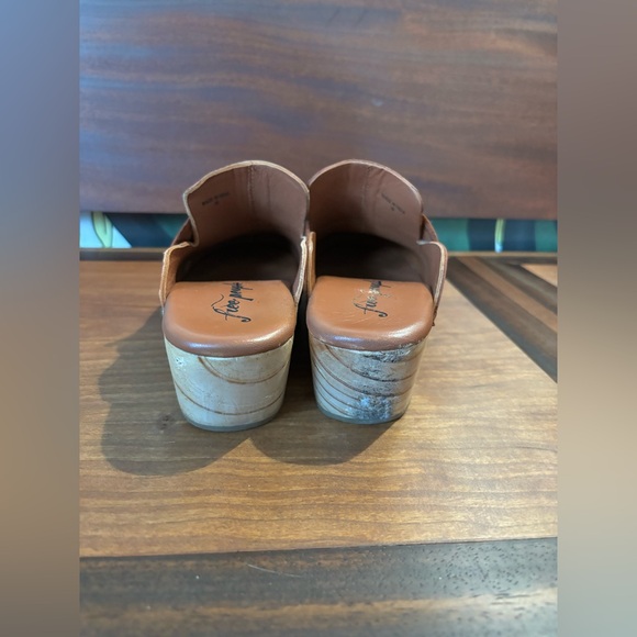Free People Chloe Cognac Leather Clogs Size 8 - Picture 5 of 6